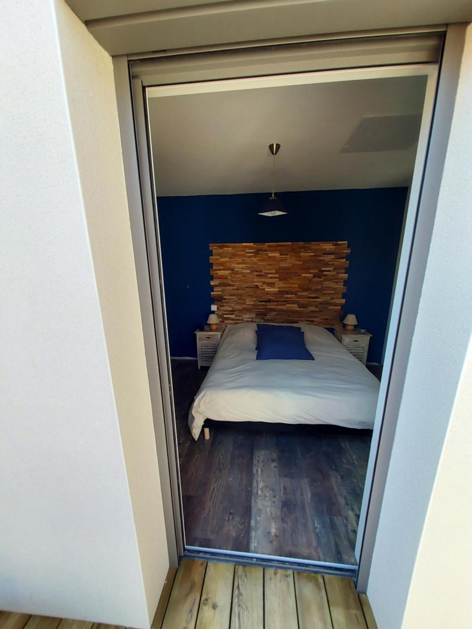 佩里尼Les Pertuis Rochelais住宿加早餐旅馆 外观 照片